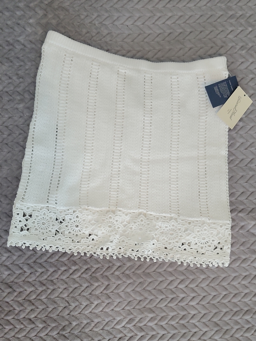 Universal Thread White Crochet-Trim Knit Mini Skirt